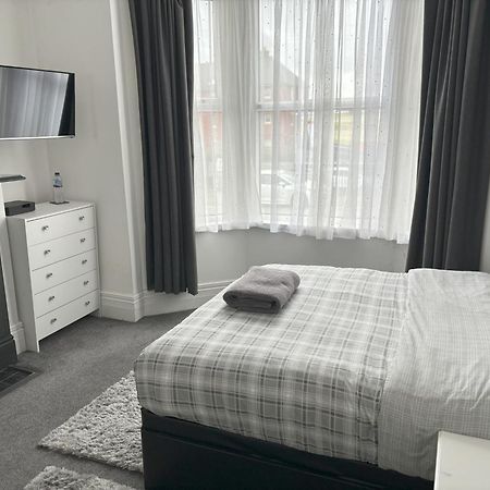 Copperfield Apartment คาร์ดิฟฟ์ ภายนอก รูปภาพ
