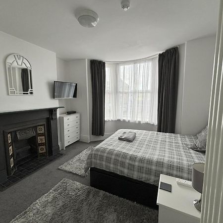 Copperfield Apartment คาร์ดิฟฟ์ ภายนอก รูปภาพ