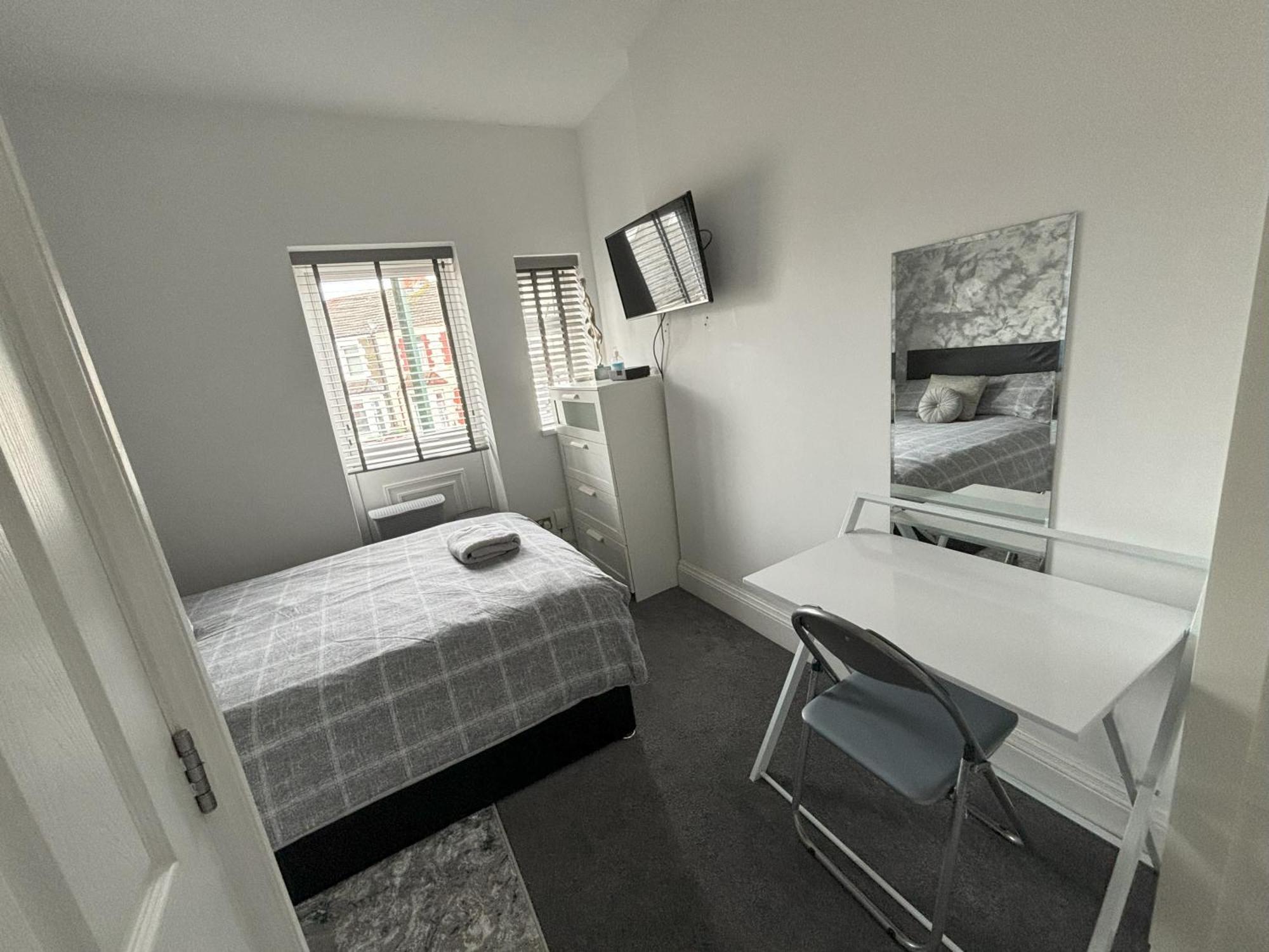 Copperfield Apartment คาร์ดิฟฟ์ ภายนอก รูปภาพ